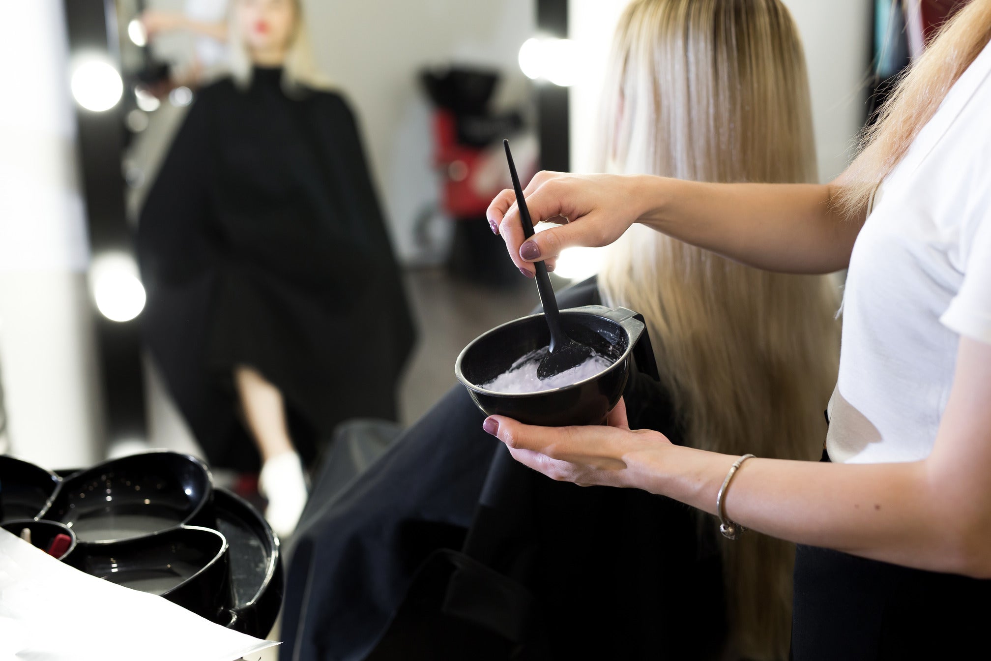 Bowls, Dishes & Dispensers - SalonExpress