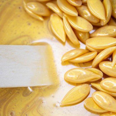 MONU HOT WAX infused with Kari - Strip Waxing - SalonExpress
